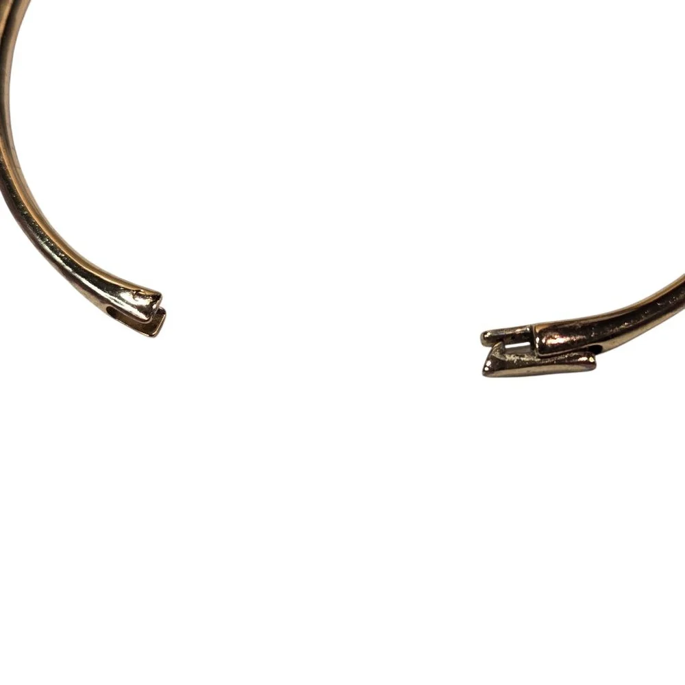 Kate Spade Goldtone NY Ribbon Bow Bangle Bracelet Size 7 Foldover Clasp Dustbag